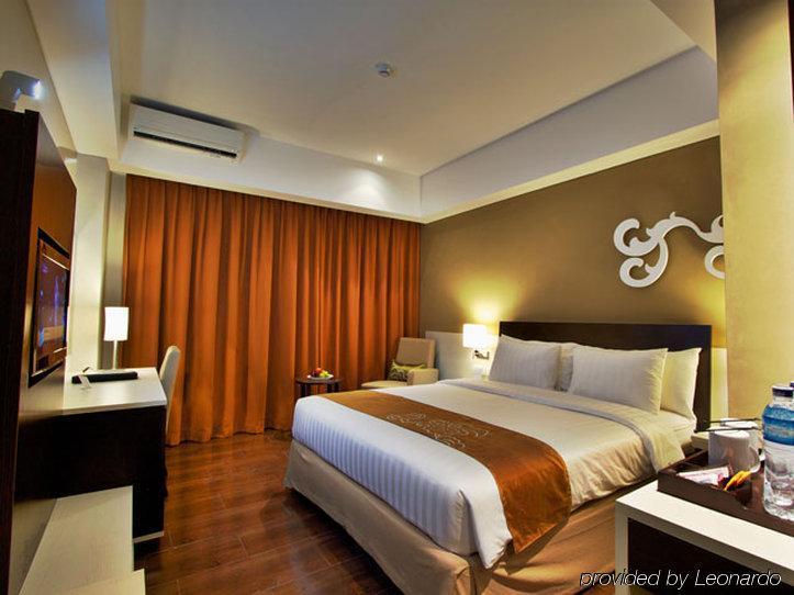 Soll Marina Hotel & Conference Center Bangka Pangkal Pinang Exteriör bild