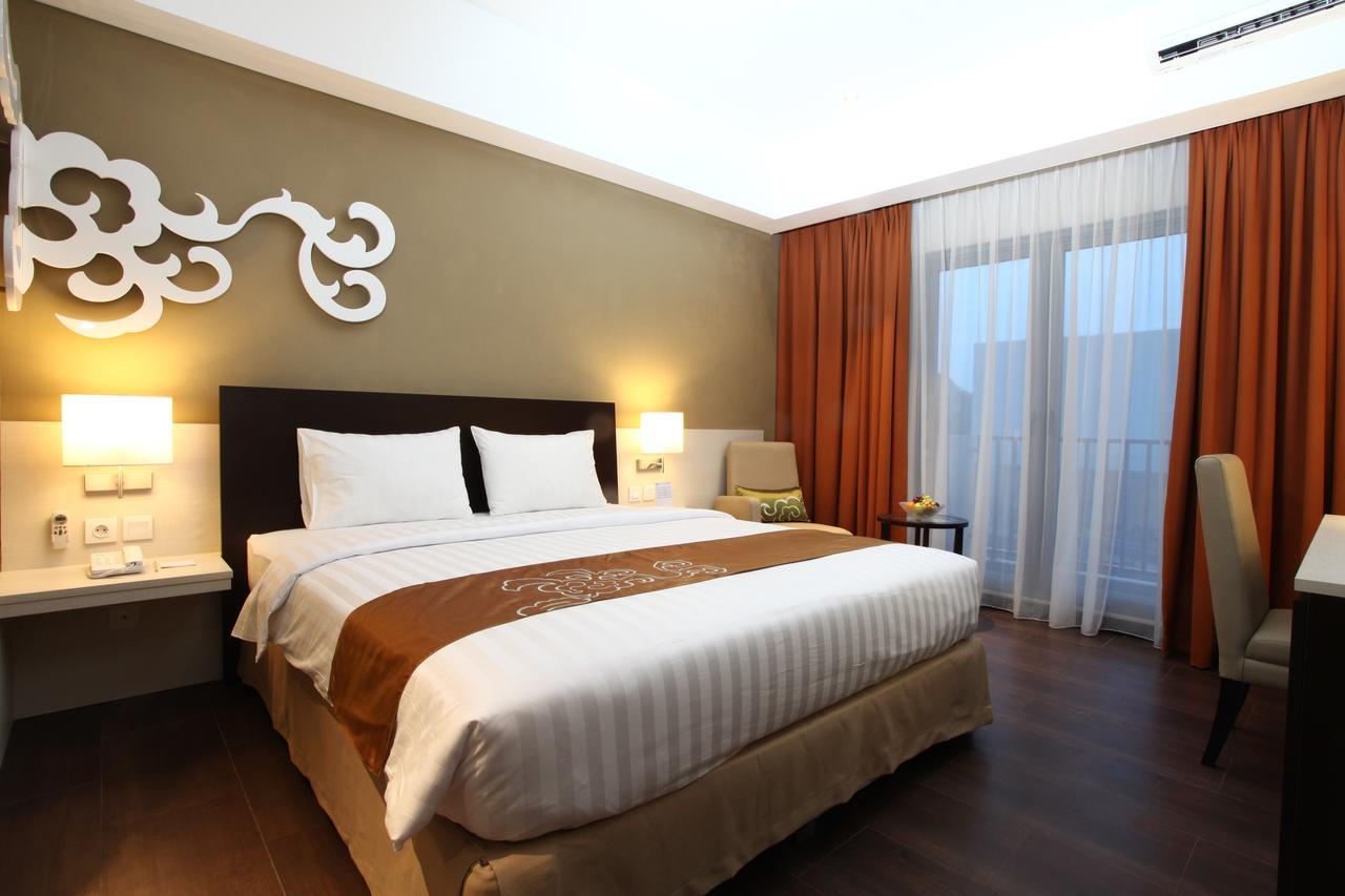 Soll Marina Hotel & Conference Center Bangka Pangkal Pinang Exteriör bild